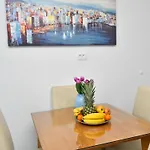 Mit Privatem Parkplatz By Interhome גראדאץ