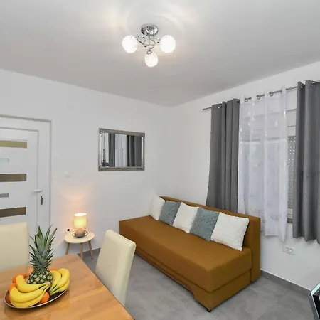 Mit Privatem Parkplatz By Interhome * Gradac (Split-Dalmatia)